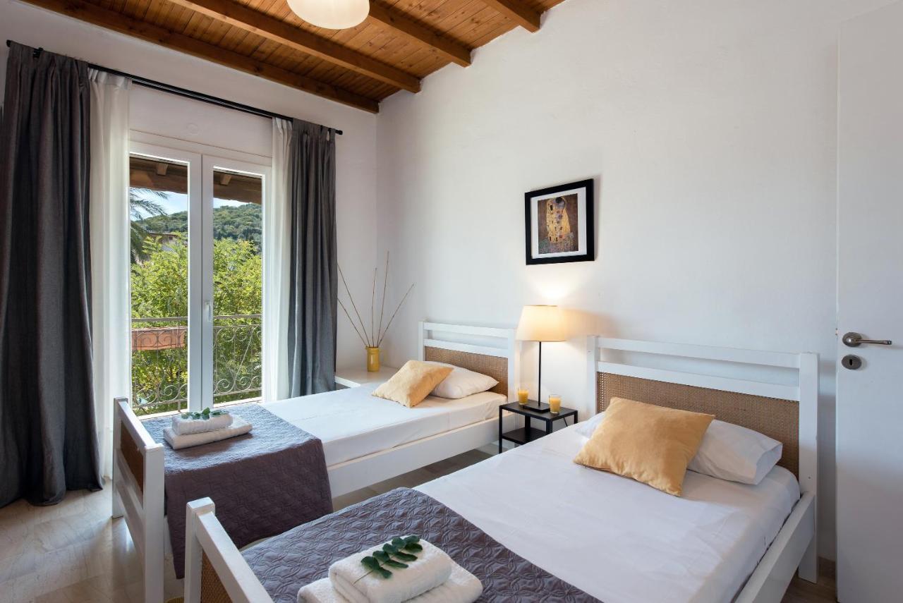 Tati Apartment Касіопі Екстер'єр фото
